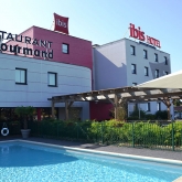 Piscine Hotel Ibis chalon europe
